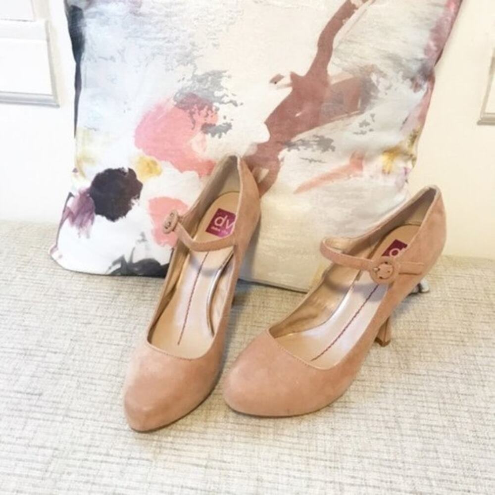Dolce Vita DV Beige Heels Size 10